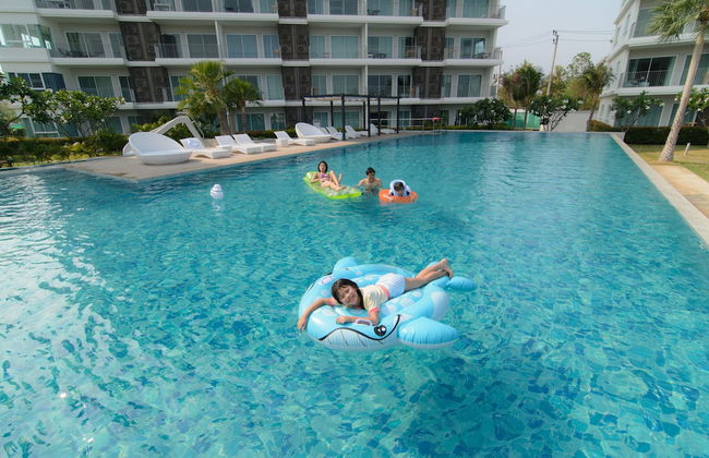 The Sea Condominium - Foto 1