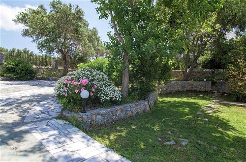 Photo 24 - Modish Villa in Lefkogia Crete With Swimming Pool