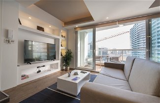 Foto 1 - Stylish Seaview Apartment In a Prime Location