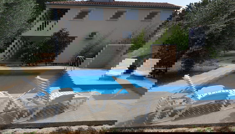 Photo 1 - Apartment in Holiday Home With Private Pool