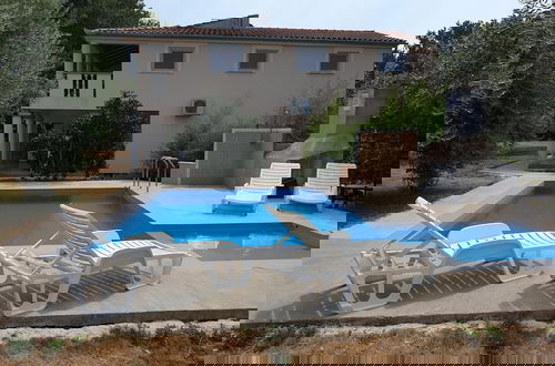 Photo 23 - Apartment in Holiday Home With Pool
