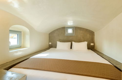 Photo 7 - Pasithea Luxury Suites