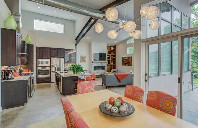 4BR Modern Marvel Downtown Custom Private Balcony - Foto 24