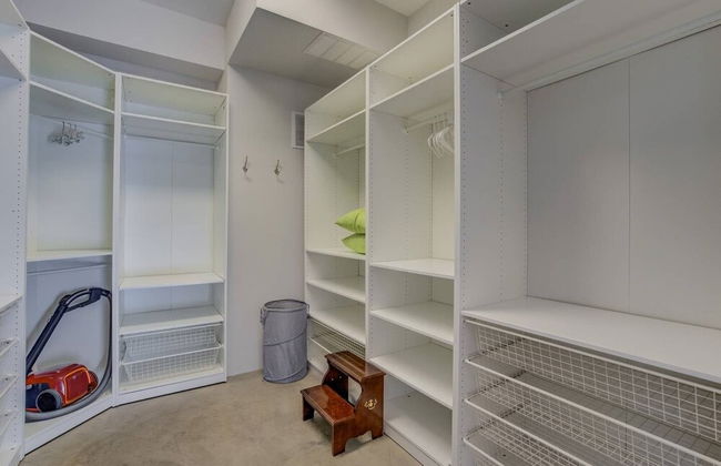 4BR Modern Marvel Downtown Custom Private Balcony - Foto 34