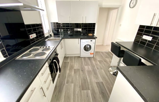Spacious Two Bed Apartment in Poole - Foto 8