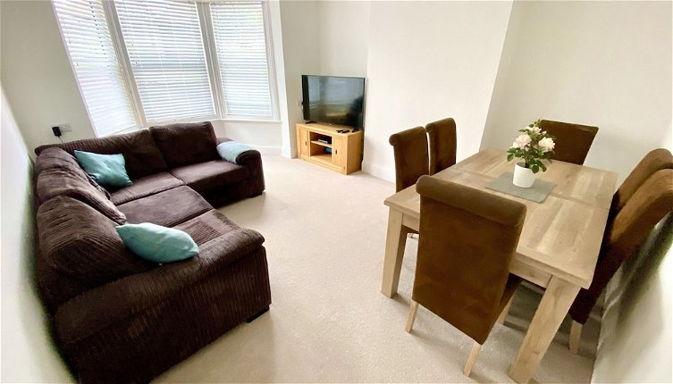 Photo 1 - Spacious Two Bed Apartment in Poole