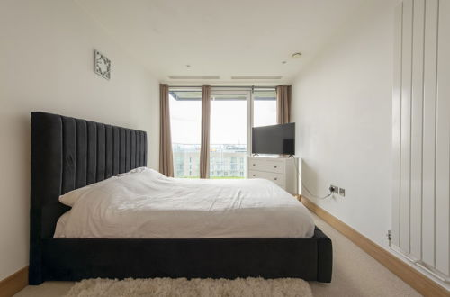 Foto 7 - Lovely 2-bed Luxury Apartment in City of London