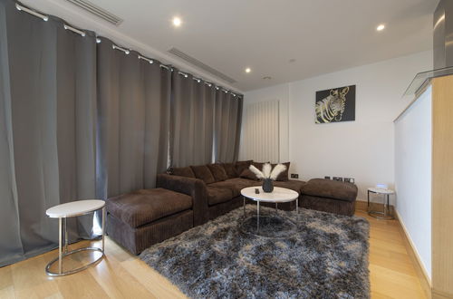 Foto 12 - Lovely 2-bed Luxury Apartment in City of London