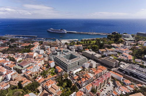 Photo 25 - Funchal Centrum II by An Island Apart