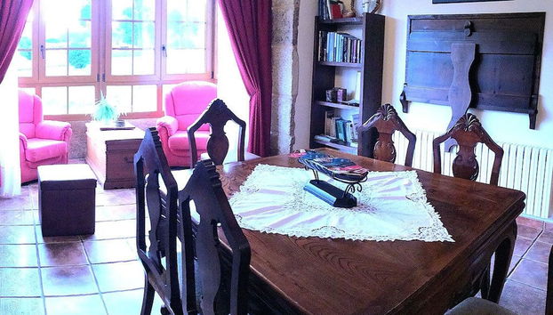 Coin salon dans le hall