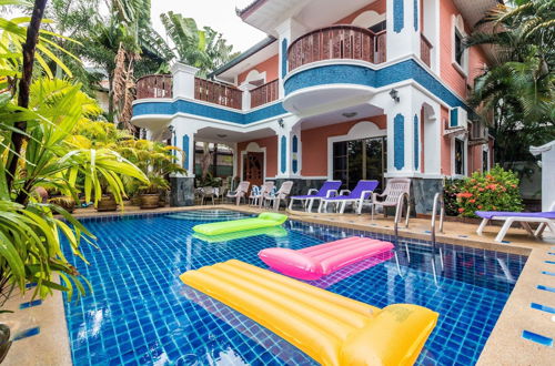 Photo 33 - Baan Kanittha - 5 Bedrooms Pool Villa