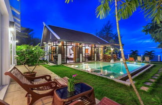 Photo 1 - Emerald Sands Beach Villa