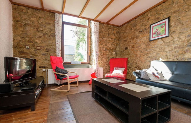 Nice Holiday Cottage Situated in the Heart of the Ardennes - Foto 3