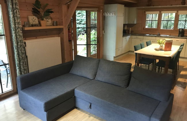 Peaceful Chalet Retreat - Photo 7