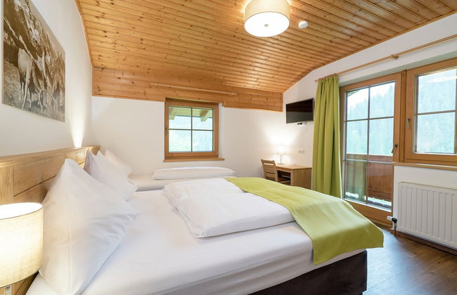 Luxurious Holiday Home in Saalbach-hinterglemm With Barbecue - Photo 28