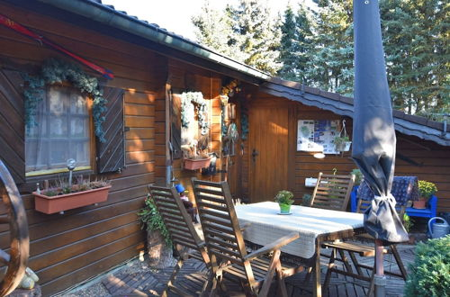 Photo 17 - Large Holiday Home in Battenhausen With Garden