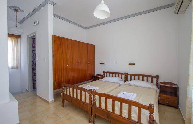 Irene Hotel - Photo 4
