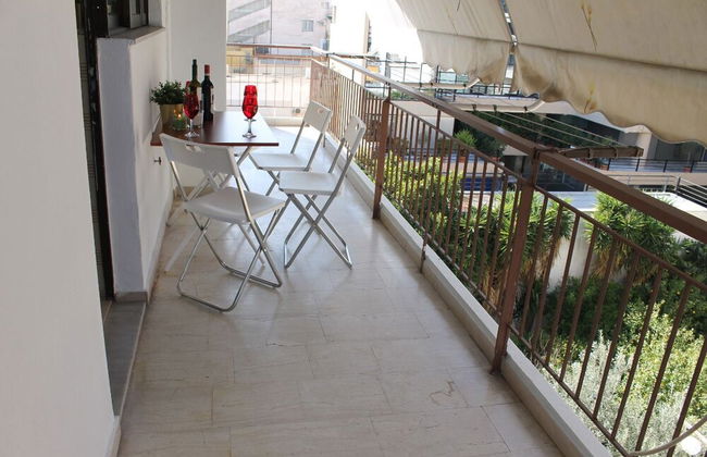 Spacy stay Central Athinian Apartment - Photo 10