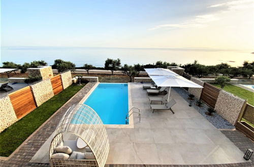 Photo 30 - Katergo Luxury Villas