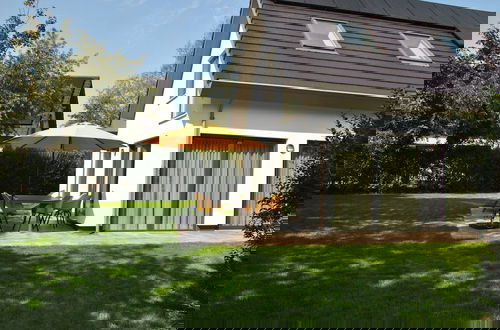 Foto 33 - Attractive Holiday Home With Sauna