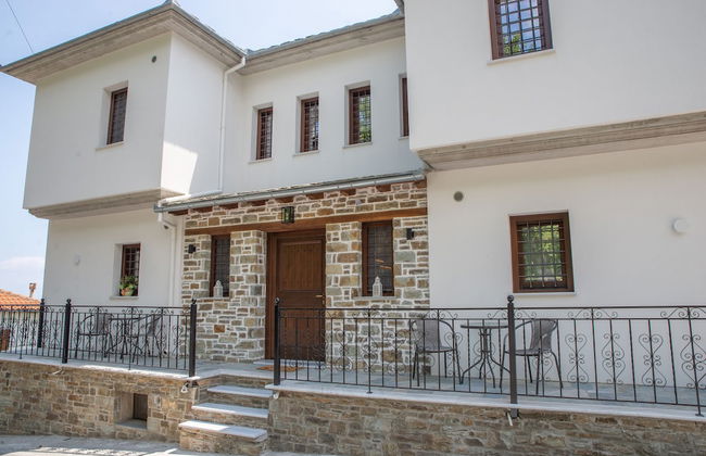 Aelia Mount Suites - Photo 1