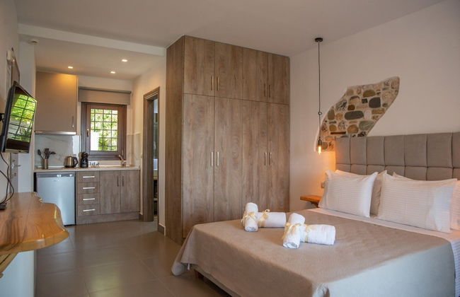 Aelia Mount Suites - Photo 7