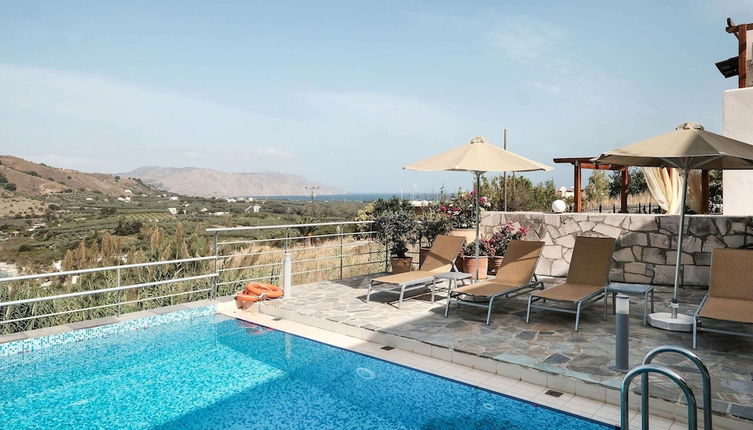 Photo 1 - Family Friendly Villa Bluefairy With Private Pool, Near Restaurants & Beach