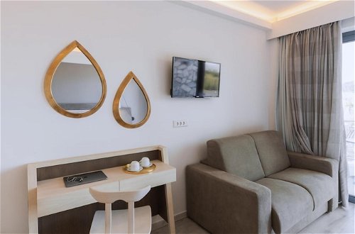 Foto 25 - Palacio Del Sol Luxury Apartments