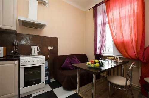 Photo 10 - Apartment Etazhydaily Popova-Malysheva