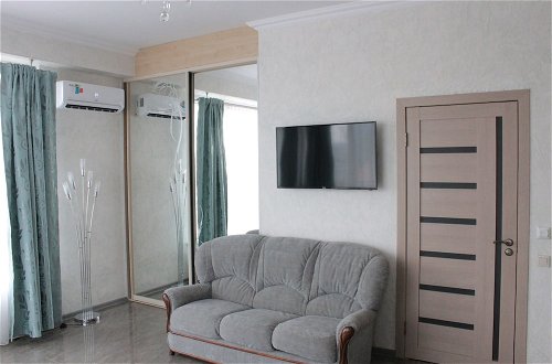 Foto 7 - Apartment on Kamyshovaya 41, apt 19