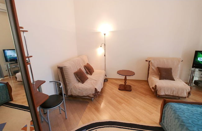 Kiev Apartments - Photo 3