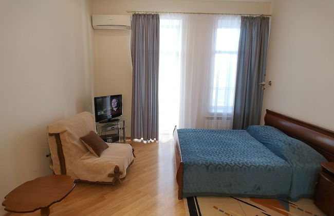 Kiev Apartments - Photo 11