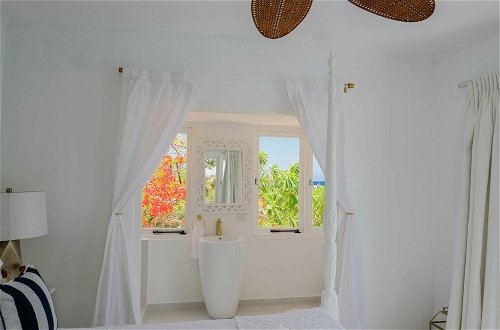 Photo 17 - Ocean Front Property - Villa 5 Aruba Stunning