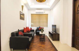 Photo 3 - Woodside Inn & Serviced Apartments