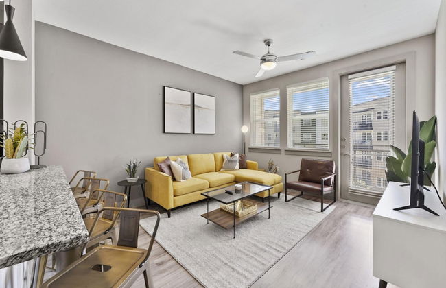 Elegant 1BR King Suite Close to DT w Fast Wifi - Foto 1