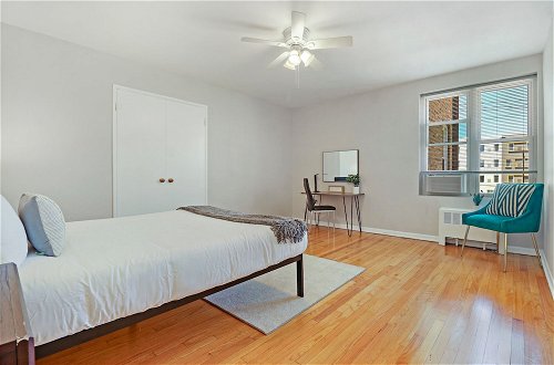 Photo 5 - 2BR Modern & Comfy Apt in Rogers Park