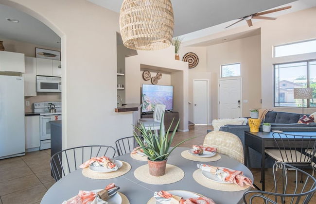 Stylish Cave Creek 3 Bdrm Vacation Home! - Photo 41