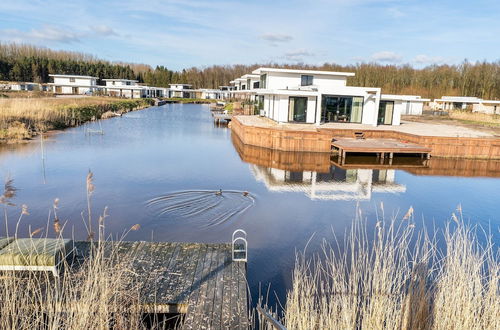 Photo 28 - Modern Holiday Home in Zeewolde With Sauna