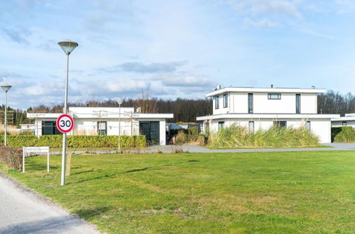 Photo 28 - Modern Holiday Home in Zeewolde With Sauna