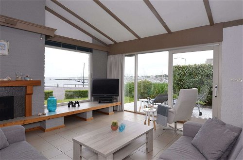 Foto 6 - Modern Furnished Detached Bungalow, Located on the Marina