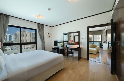 Photo 11 - Park Apartments Dubai, An Edge by Rotana Hotel