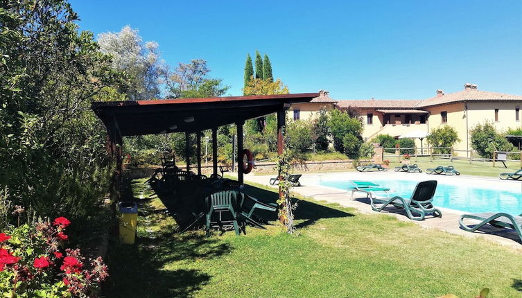 Foto 1 - Cozy Apartment Near Asciano With Shared Swimming Pool