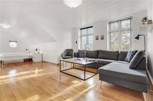 Foto 20 - Captivating 4-bed Villa in Idestrup