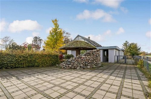 Foto 31 - Captivating 4-bed Villa in Idestrup