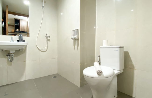 Modern Look Studio Room at LRT City Jatibening Apartment - Foto 12