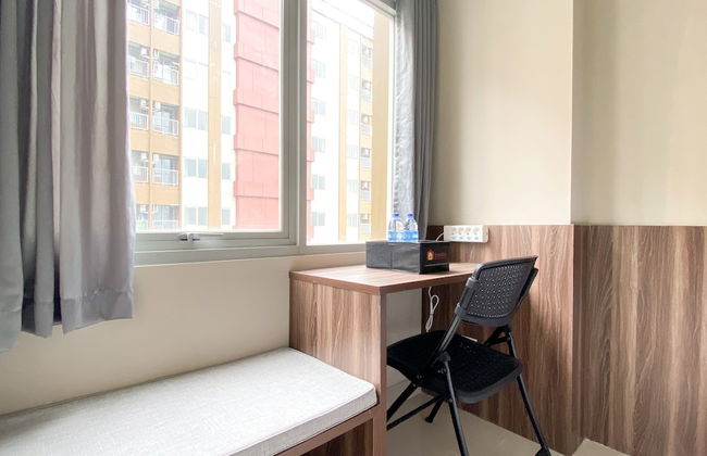 Modern Look Studio Room at LRT City Jatibening Apartment - Foto 6