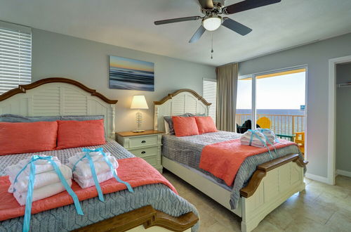 Photo 4 - Amazing Views! Newly Listed! Family Friendly Unit! Resort Pools