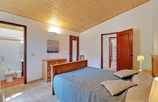 Villa Eiras Altas Grande by Portucasa - Photo 36