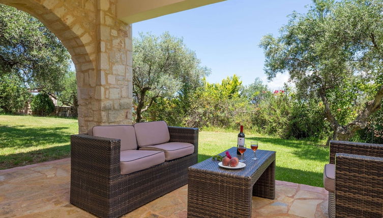 Foto 1 - Attractive Villa in Tavronitis With Private Pool