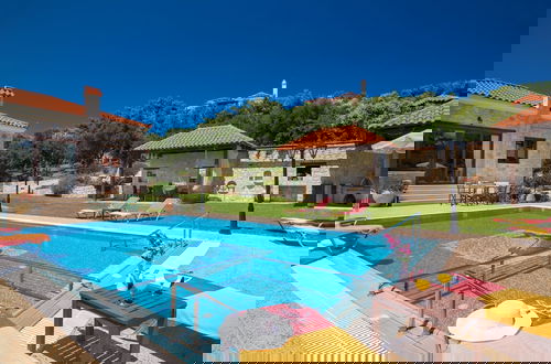 Foto 43 - Villa in Tavronitis With Pool & Stunning Views
